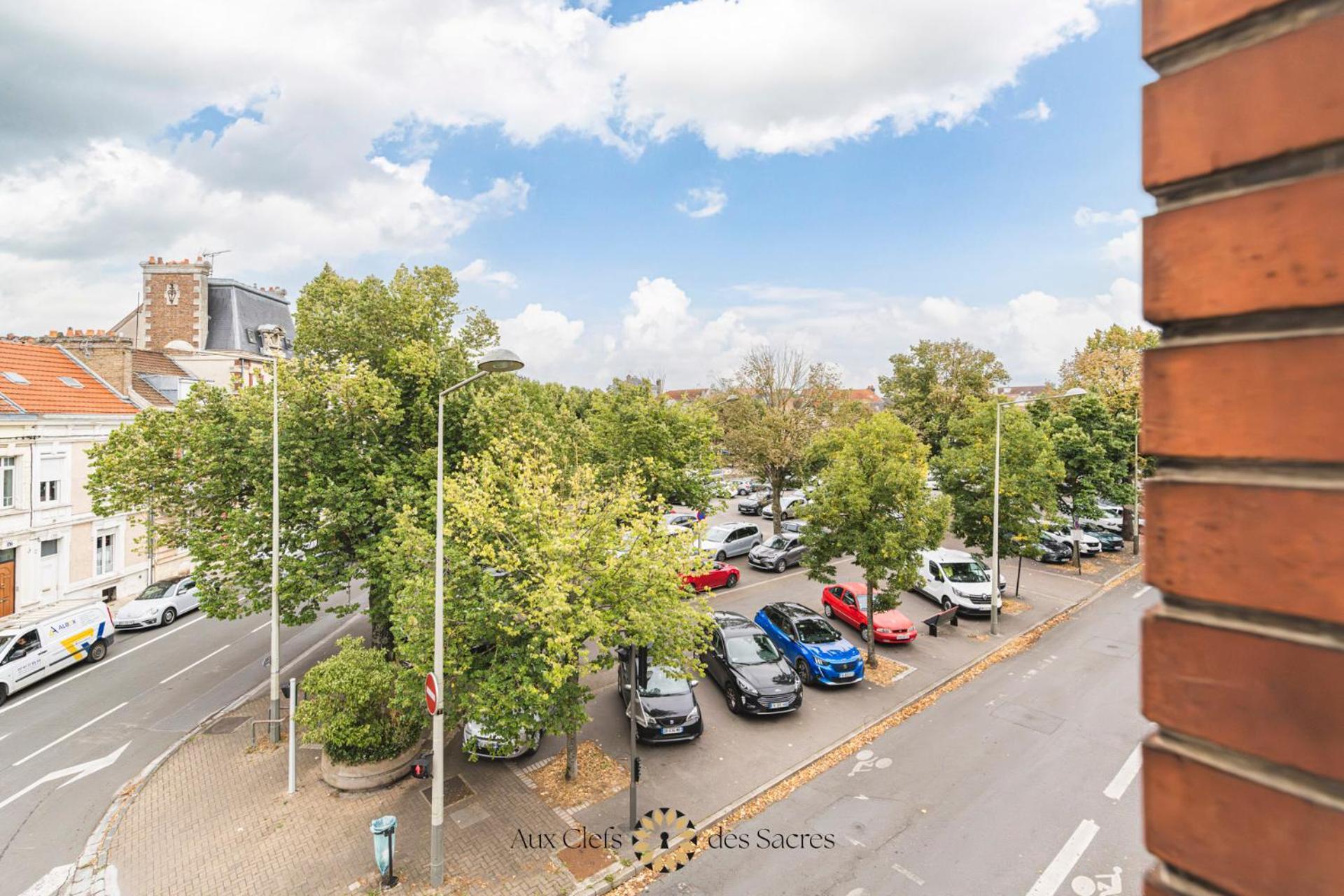 Maison De Ville Avec Cour Place Luton Reims Eksteriør billede