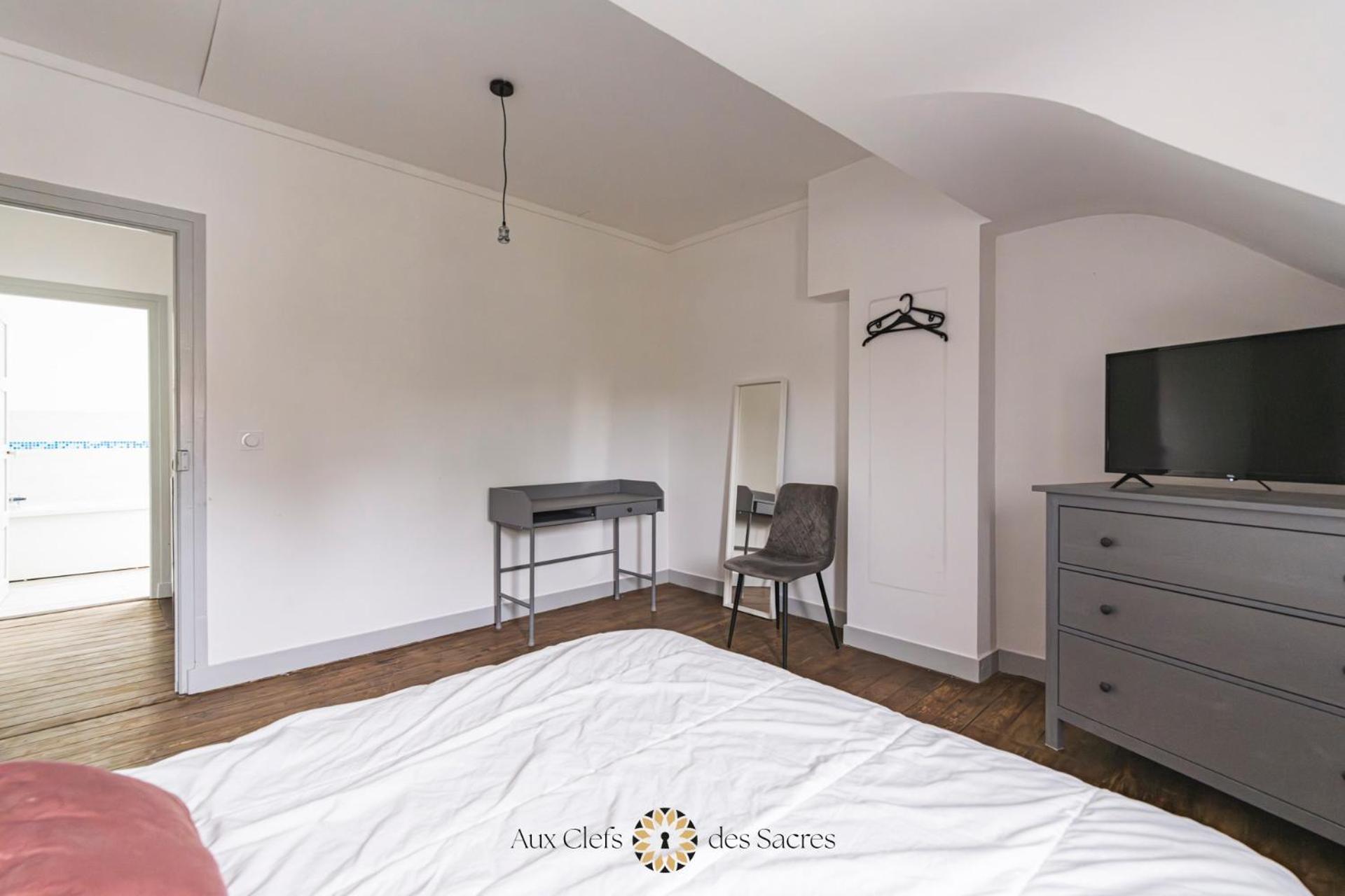 Maison De Ville Avec Cour Place Luton Reims Eksteriør billede